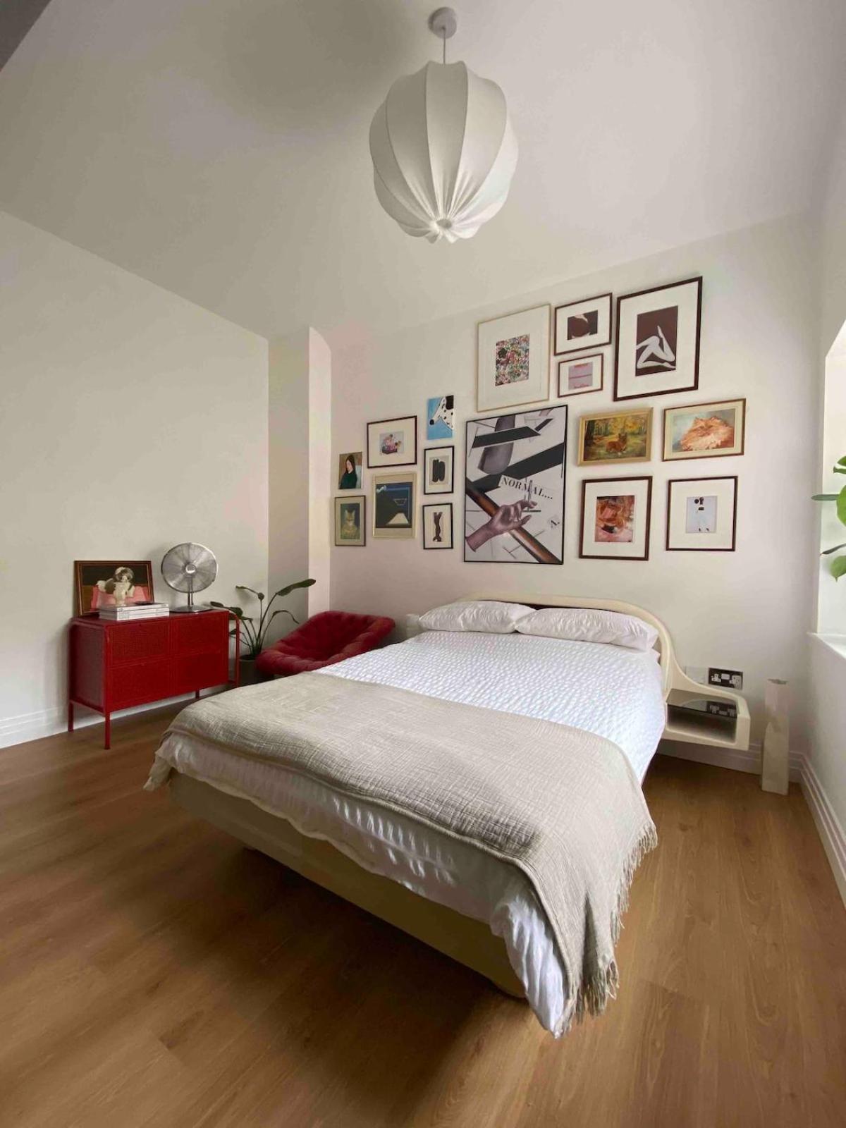 Apartment Entire Industrial Style With Free Parking & Wifi *