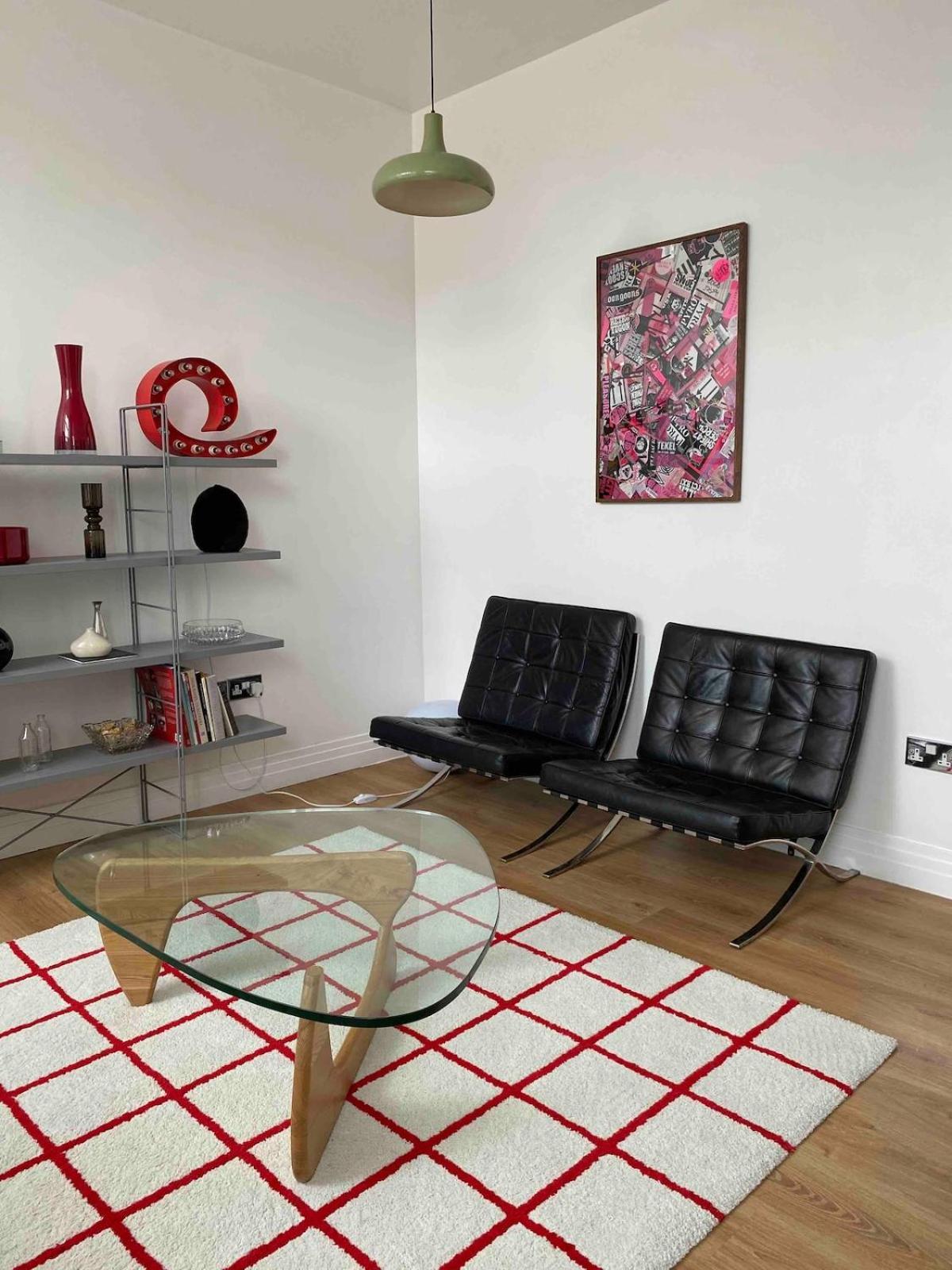 Entire Industrial Style With Free Parking & Wifi Apartment